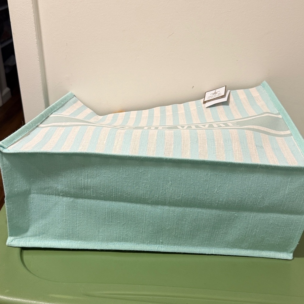 NWT The Royal Standard Joie De Vivre Jute Tote & Beach Towel. Aqua Blue/White. - Picture 6 of 8